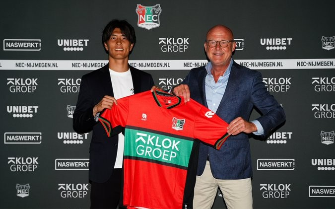 中国足球的 中国足球的